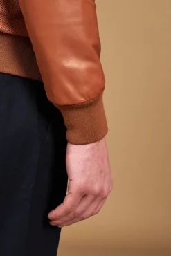 Uomo D'Arienzo 106 - Giubbotto bomber in pelle traforata colore cuoio elastico a tono