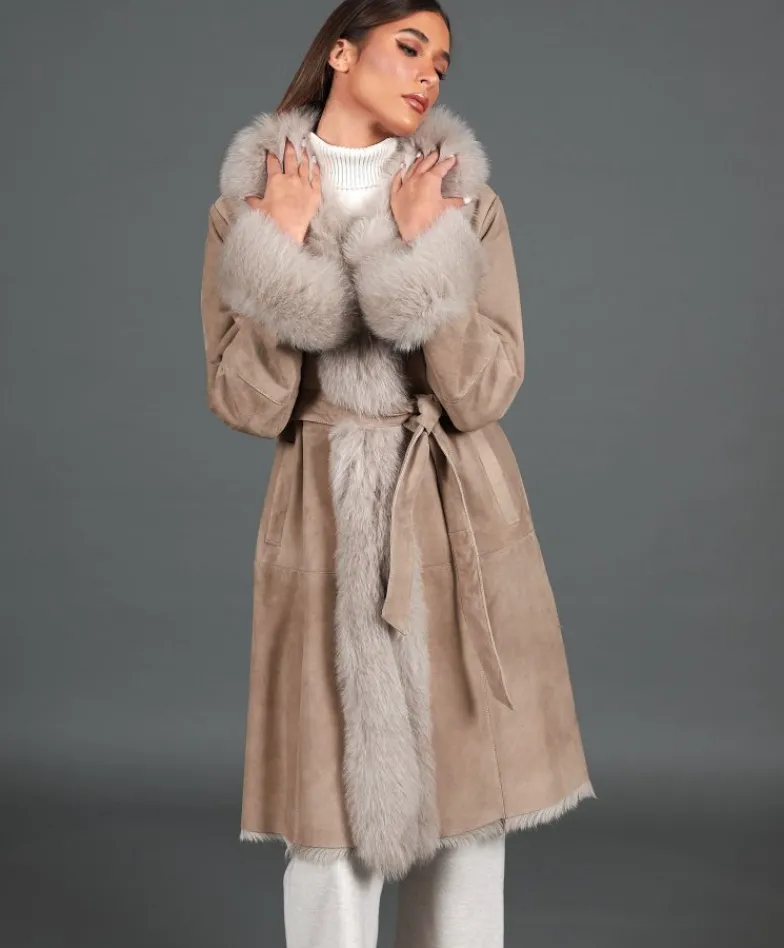 Donna D'Arienzo Ada - Cappotto in montone scamosciato beige con bordi in volpe