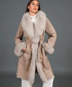 Donna D'Arienzo Ada - Cappotto in montone scamosciato beige con bordi in volpe
