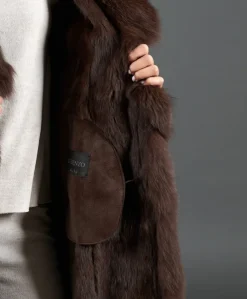 Donna D'Arienzo Ada - Cappotto in pelliccia di lapin nappato marrone con collo in volpe