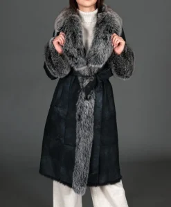 Donna D'Arienzo Ada - Cappotto in pelliccia di lapin nappato nero con collo in volpe brinata