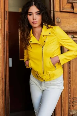Donna D'Arienzo Chiodo D - Chiodo in pelle giallo con cintura nappa effetto liscio