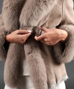 Donna D'Arienzo Clara - Giacca in montone scamosciato beige con collo in volpe