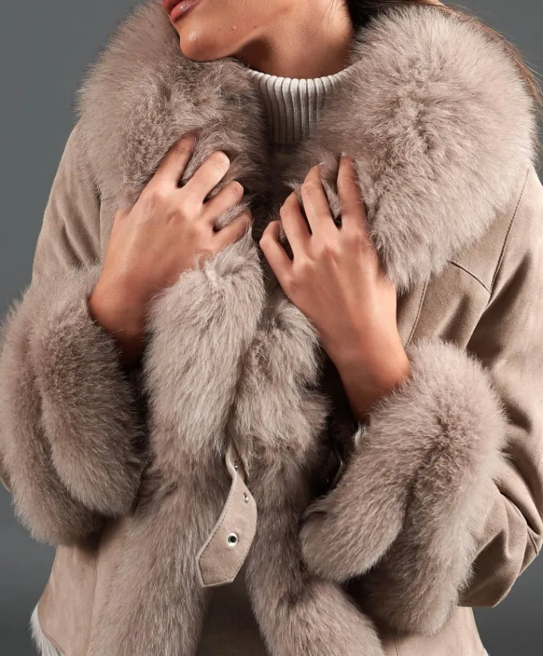Donna D'Arienzo Clara - Giacca in montone scamosciato beige con collo in volpe