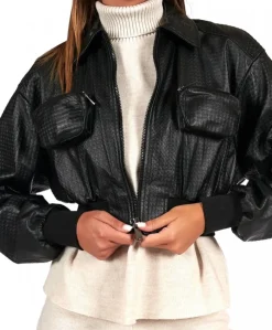 Donna D'Arienzo Delia - Bomber in pelle nera goffrata versione corta