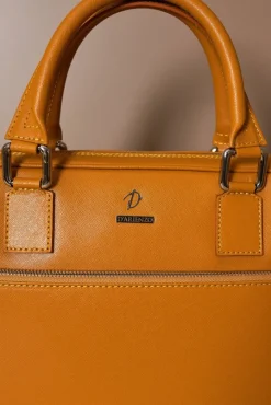 D'Arienzo Dylan - Borsa Ventiquattrore in pelle ocra di vitello saffiano tasca zip