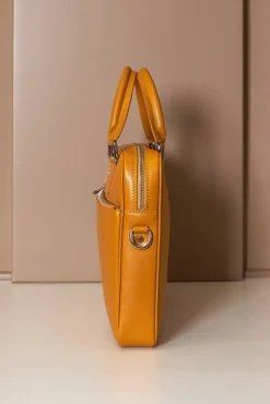 D'Arienzo Dylan - Borsa Ventiquattrore in pelle ocra di vitello saffiano tasca zip