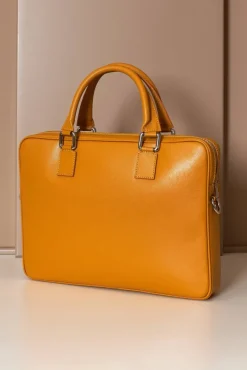 D'Arienzo Dylan - Borsa Ventiquattrore in pelle ocra di vitello saffiano tasca zip