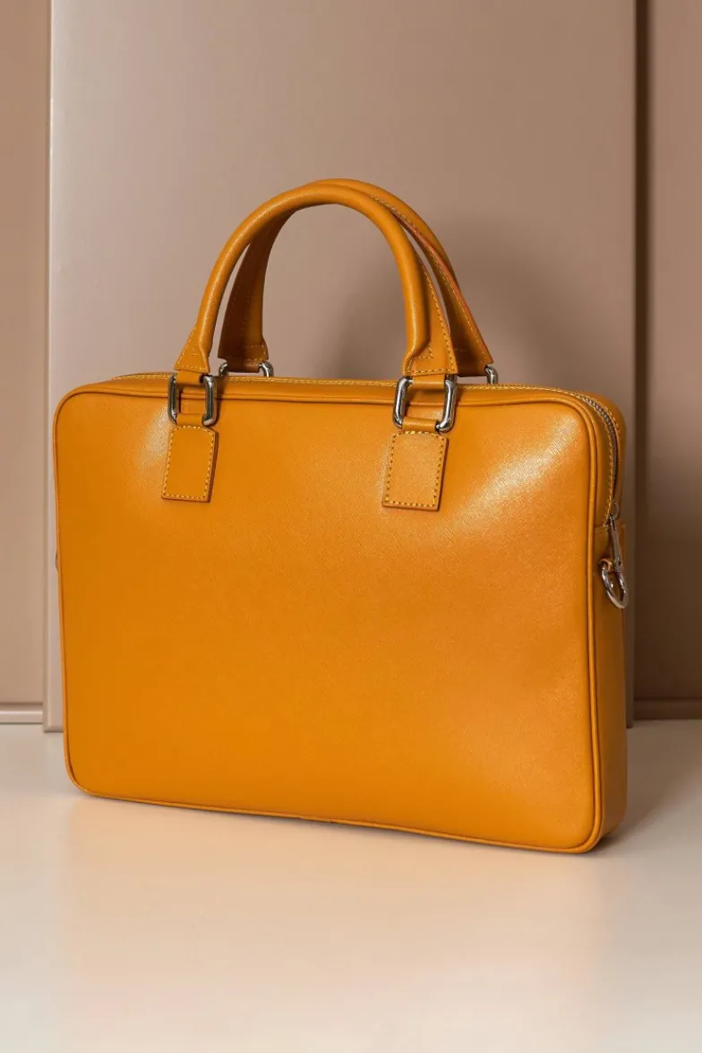 D'Arienzo Dylan - Borsa Ventiquattrore in pelle ocra di vitello saffiano tasca zip