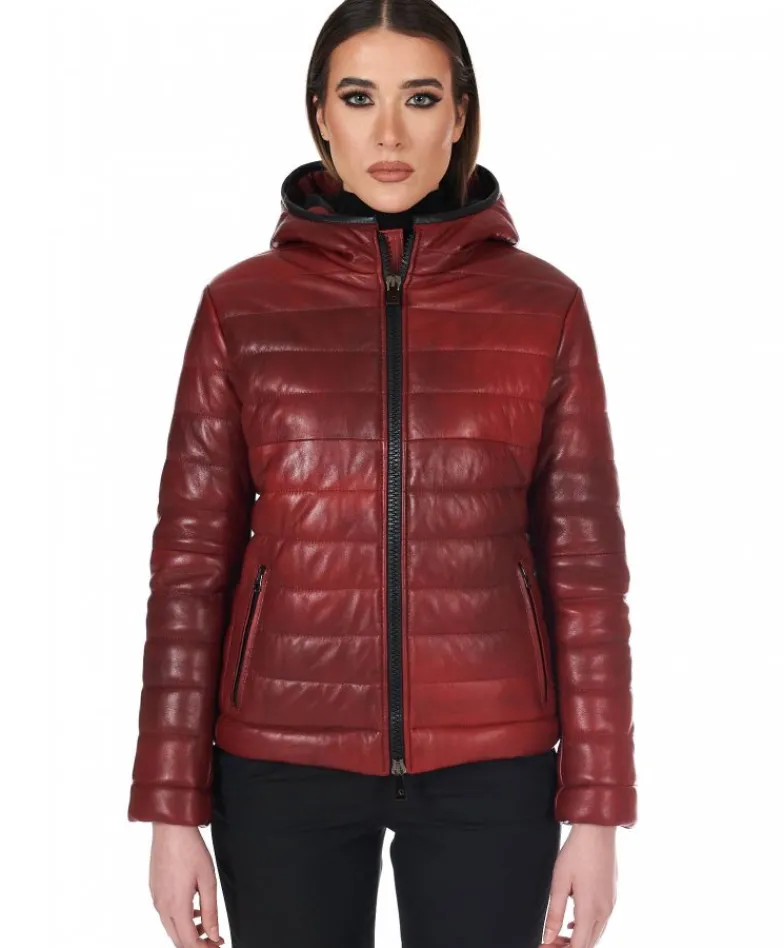 Donna D'Arienzo Elsa - Piumino in pelle rossa con cappuccio nappa effetto liscio