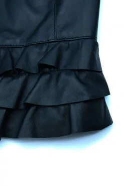 Donna D'Arienzo F105BL - Giacca in pelle nera con balze nappa effetto liscio
