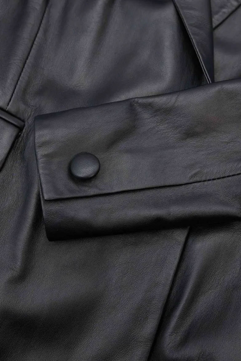 Donna D'Arienzo Giada - Blazer doppiopetto in pelle nera chiusura bottone