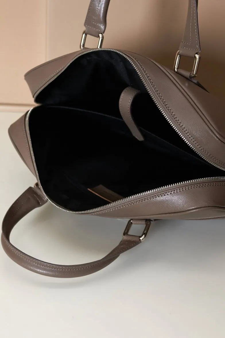 D'Arienzo Justin - Borsa Ventiquattrore in pelle di vitello color fango saffiano con doppia tasca