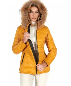 Donna D'Arienzo Ladies - Piumino in pelle ocra con cappuccio pelliccia effetto liscio