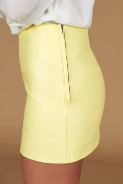 Donna D'Arienzo Lara - Gonna in pelle giallo pastello corta stile minigonna