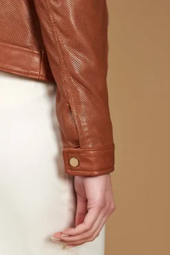 Donna D'Arienzo Linda - Giacca biker in pelle nappa traforata color cuoio effetto liscio