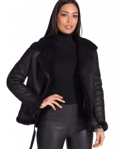 Donna D'Arienzo Malù - Montone shearling nero con cintura e cerniera trasversale