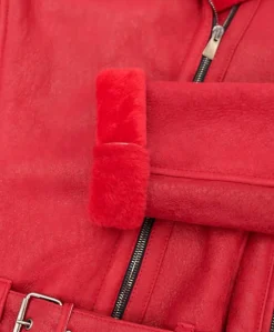 Donna D'Arienzo Malù - Montone shearling rosso con cintura e cerniera trasversale
