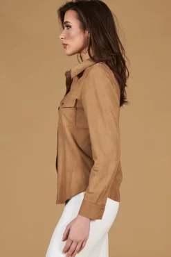 Donna D'Arienzo Megan - Camicia in pelle scamosciata beige con bottoni a pressione