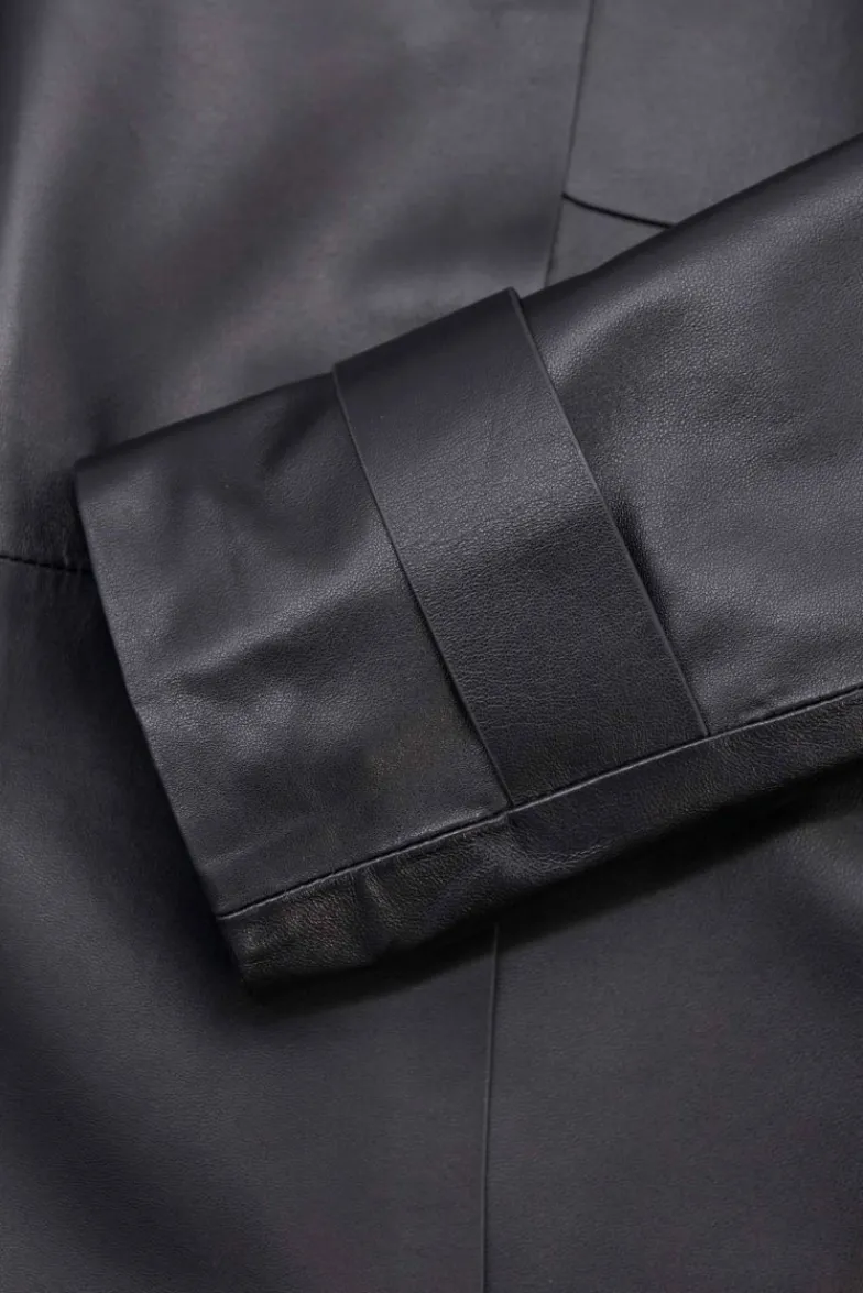 Donna D'Arienzo Sienna - Cappotto in pelle nera nappa effetto liscio con cintura