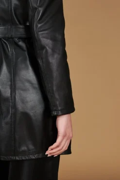 Donna D'Arienzo Stefany - Cappotto in pelle nera con cintura nappa effetto liscio