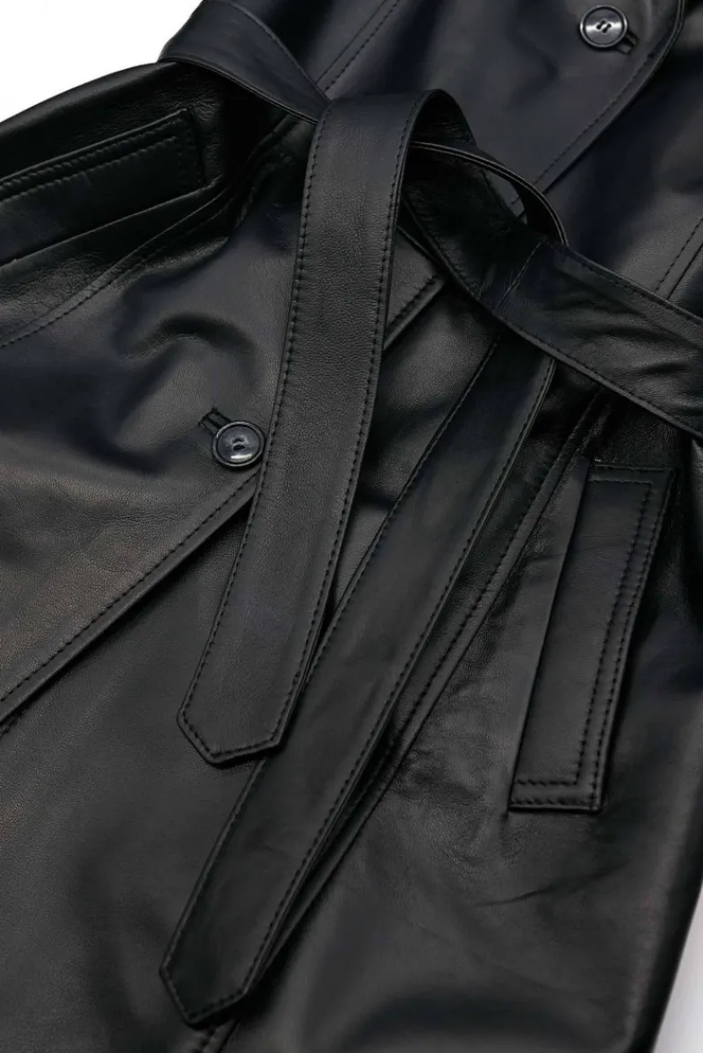 Donna D'Arienzo Stefany - Cappotto in pelle nera con cintura nappa effetto liscio
